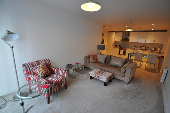 2 Bedroom Apartment To Rent In Freedom Quay, Railway Street, Hull, North Humberside, HU1