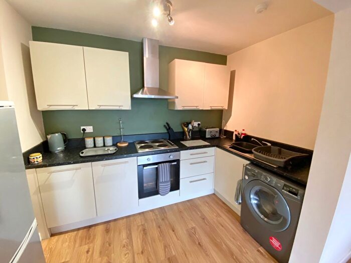 2 Bedroom Property To Rent In Station Road, Wigston, LE18