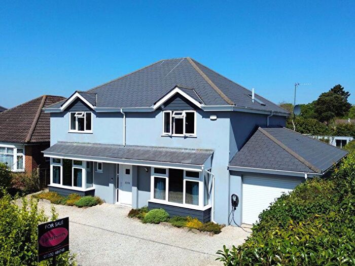 5 Bedroom Detached House For Sale In West Christchurch, BH23