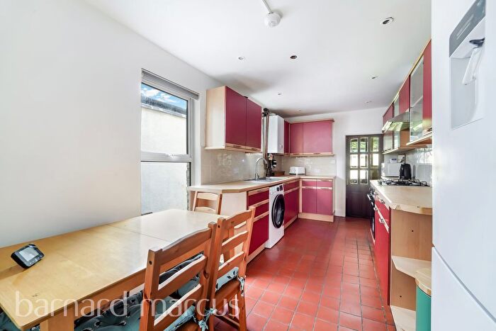 4 Bedroom Property To Rent In Devonshire Road, London, SW19