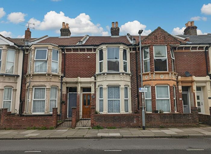 3 Bedroom Terraced House For Sale In Angerstein Road, Portsmouth, PO2