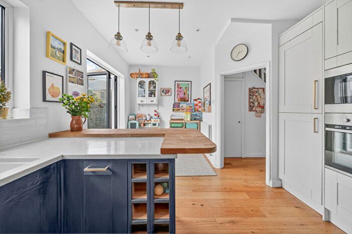 3 Bedroom Terraced House For Sale In Palestine Grove, London, SW19