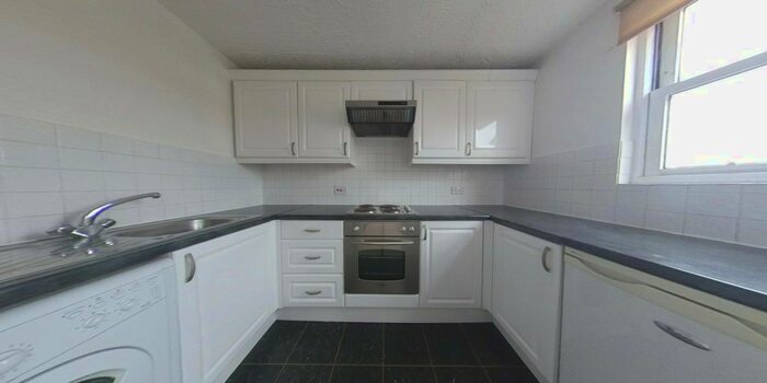 1 Bedroom Flat To Rent In Bloomsbury Place, London, SW18