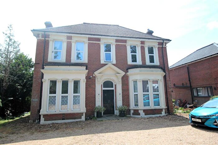 2 Bedroom Flat To Rent In London Road, Waterlooville, PO7