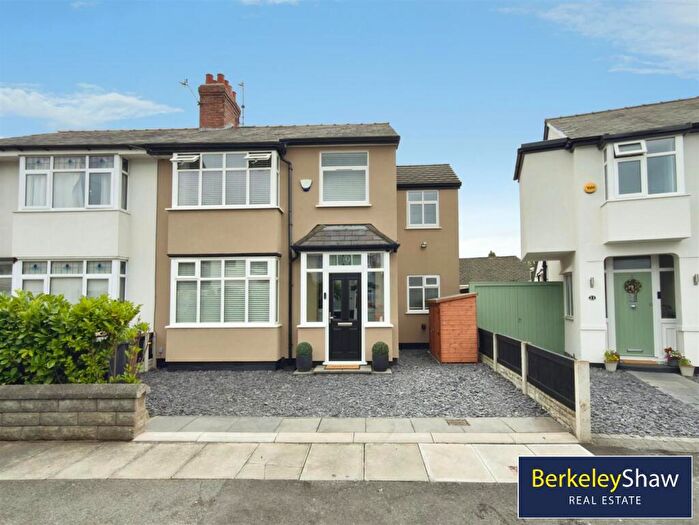 4 Bedroom Semi-Detached House For Sale In Rutherglen Avenue, Liverpool, L23
