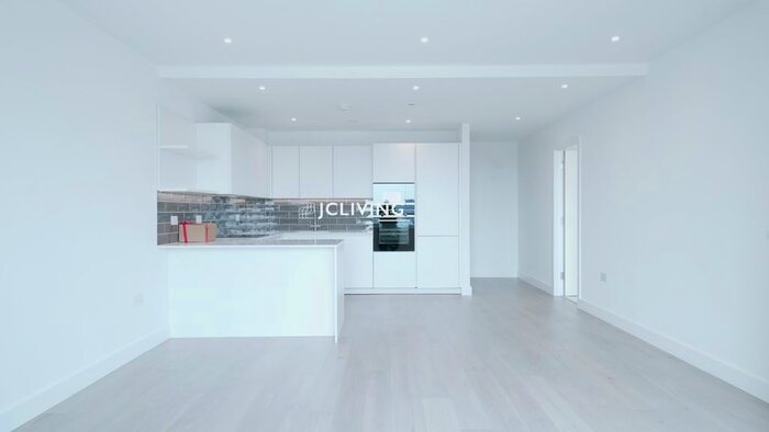 2 Bedroom Flat To Rent In Grange Road, London, SE1