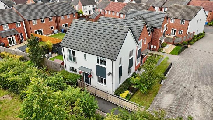 3 Bedroom Detached House For Sale In Levi Smith Close, Stoke-On-Trent, ST4