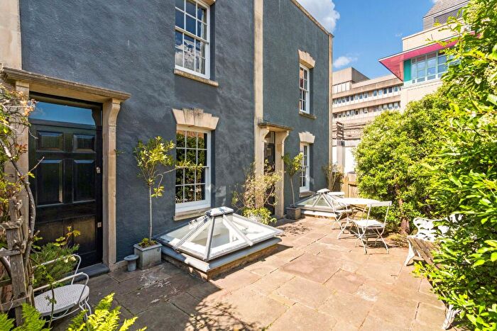 4 Bedroom Detached House For Sale In Gloucester Place, Bristol, BS2