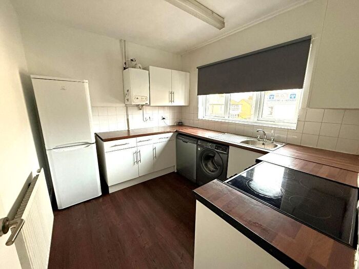 1 Bedroom Flat For Sale In Great Northern Road, Dunstable, Bedfordshire, LU5