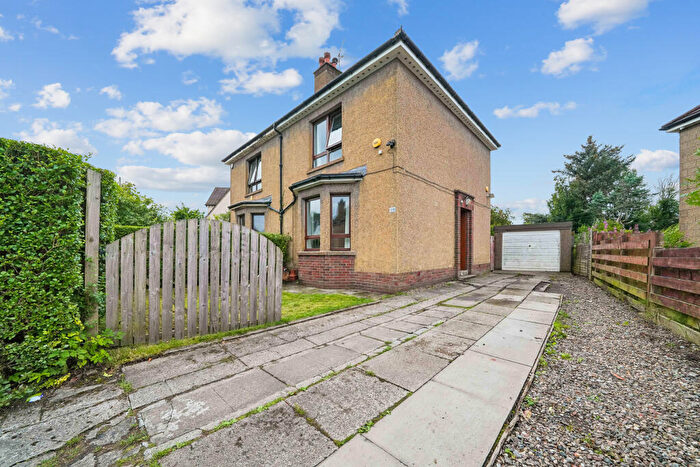 2 Bedroom Semi-Detached House For Sale In Binend Road, Glasgow, G53