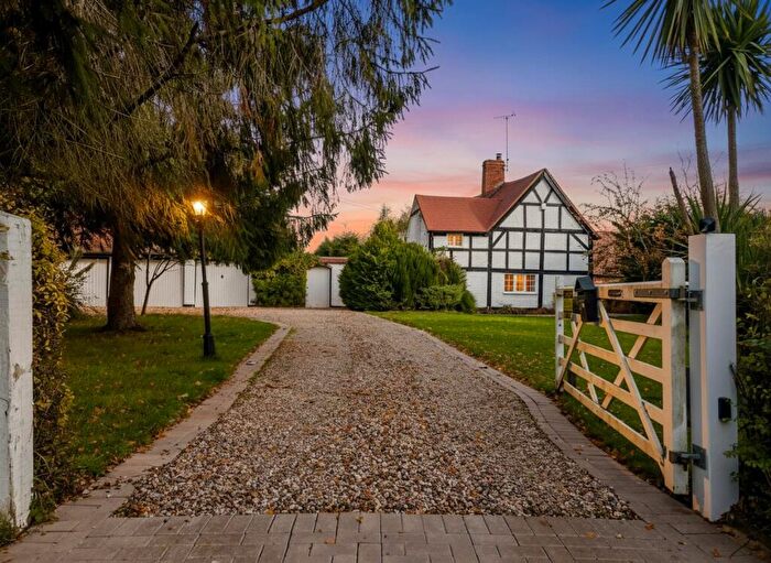 3 Bedroom Cottage For Sale In Umberslade, Hockley Heath, Solihull, B94