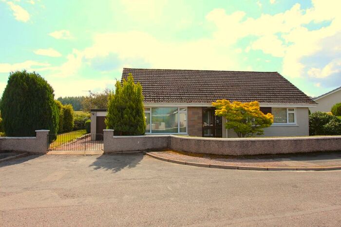3 Bedroom Detached Bungalow For Sale In Braeside Park, Balloch, Inverness., IV2