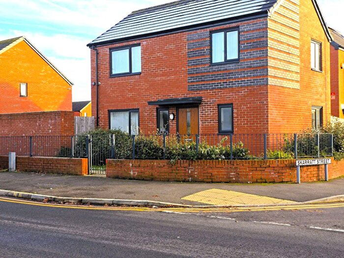 3 Bedroom Detached House To Rent In Wenlock Way, Manchester, M12