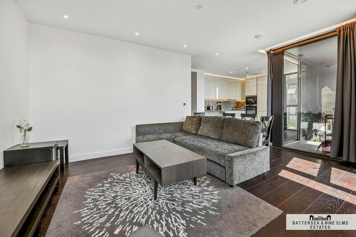 2 Bedroom Flat To Rent In Ponton Road, London, SW11