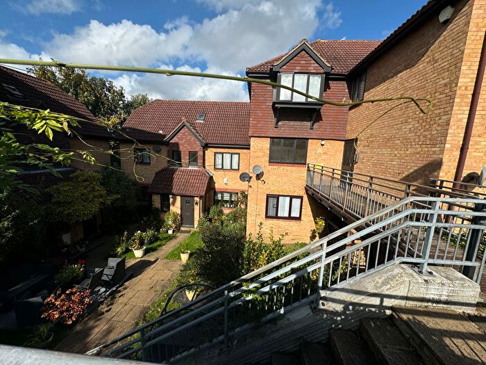 1 Bedroom Flat To Rent In Hattersfield Close, Belvedere, DA17