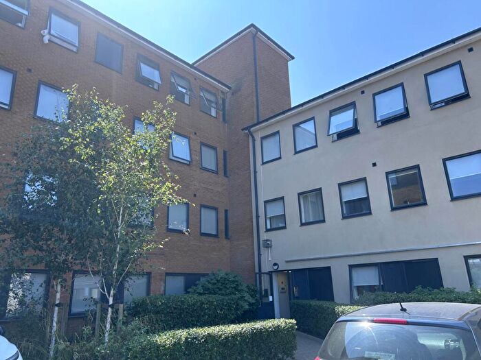 1 Bedroom Apartment To Rent In Crown House, Banbury, OX16