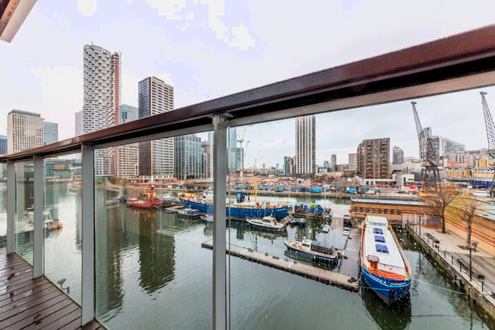 1 Bedroom Apartment To Rent In Lawn House Close, London, E14