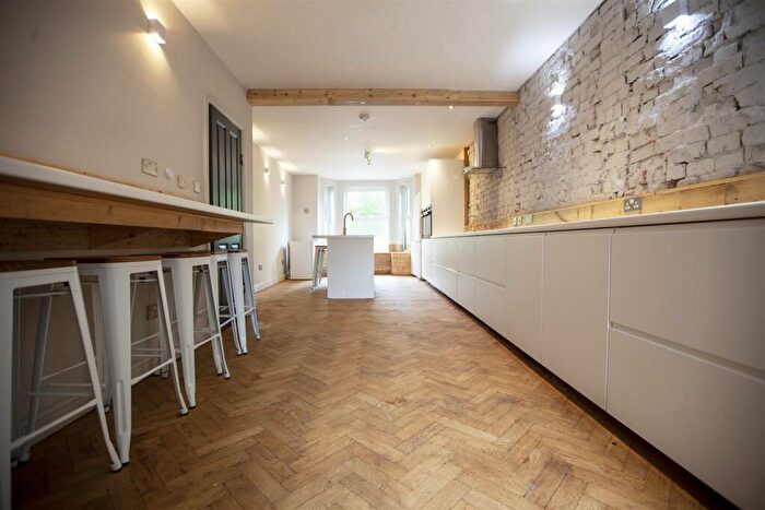 10 Bedroom Terraced House To Rent In Ladybarn Lane Manchester, M14