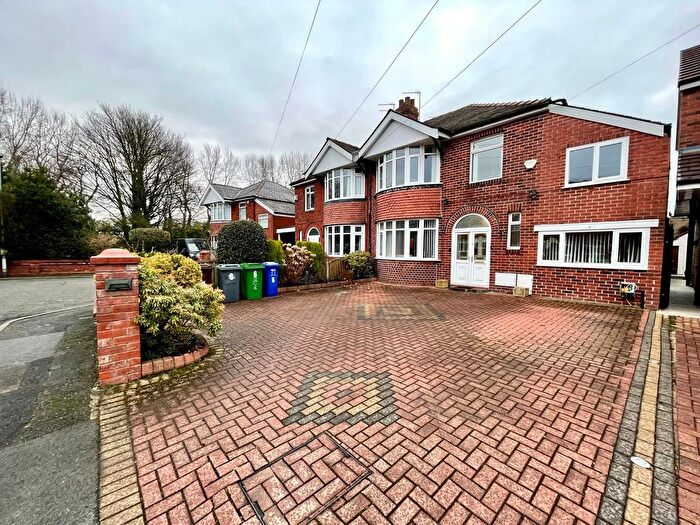 5 Bedroom Semi Detached House To Rent In Mellowstone Drive, Manchester, M21