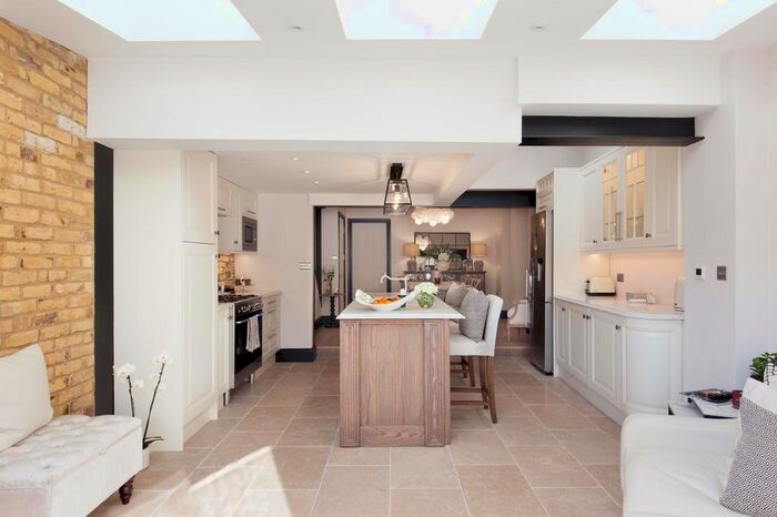 3 Bedroom Terraced House To Rent In Hogarth Terrace, Hogarth Lane, W4