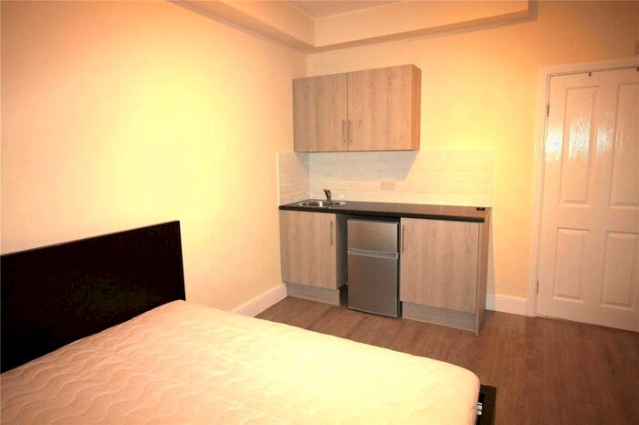 1 Bedroom Studio To Rent In Beaconsfield Road, Southall, UB1
