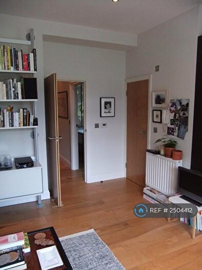1 Bedroom Flat To Rent In Greenwood Road, London, E8
