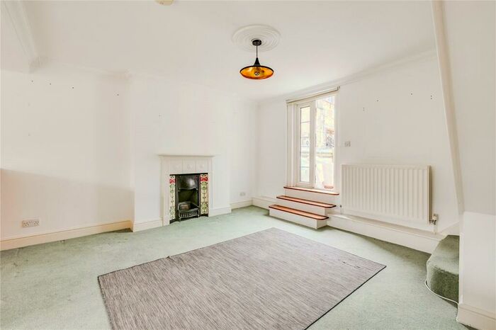 2 Bedroom Flat To Rent In Upper Street, Islington Central, N1