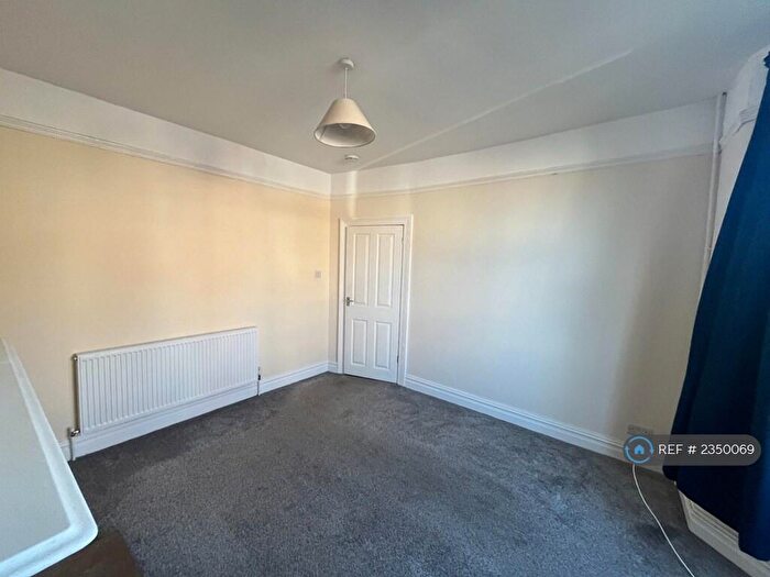 4 Bedroom Terraced House To Rent In Grove Park Avenue, Bristol, BS4