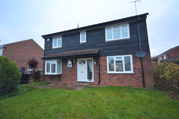 4 Bedroom Detached House To Rent In Quilp Drive, CM1