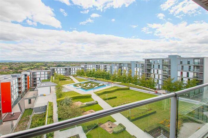 3 Bedroom Flat To Rent In Garnet House, Merrivale Mews, Milton Keynes, MK9