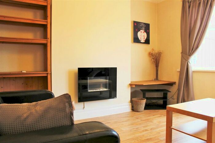 2 Bedroom Flat To Rent In Birchwood Avenue, High Heaton NE7