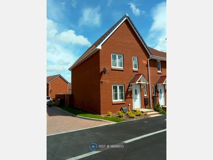 3 Bedroom Semi-Detached House To Rent In Pear Tree Way, Wellington, TA21