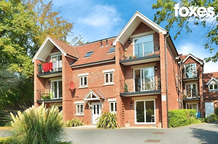 2 Bedroom Flat For Sale In Wellesley House, Wellington Road, Bournemouth, Dorset, BH8