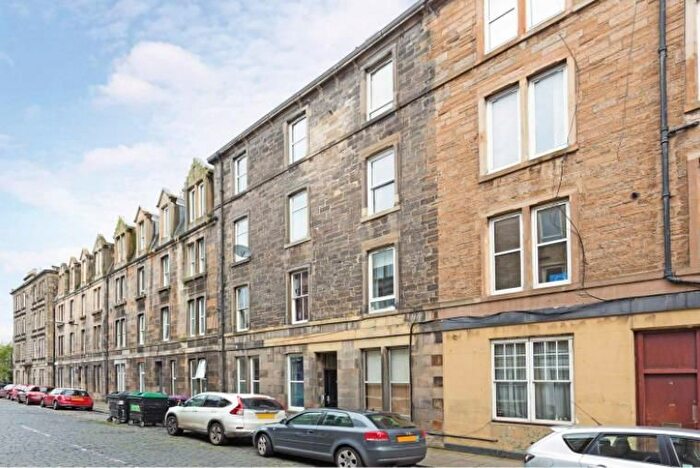 2 Bedroom Flat To Rent In , Dudley Avenue South, Edinburgh, EH6