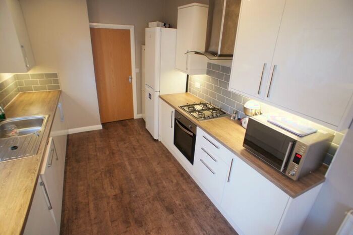 7 Bedroom Terraced House To Rent In Lisvane Street, Cathays, CF24