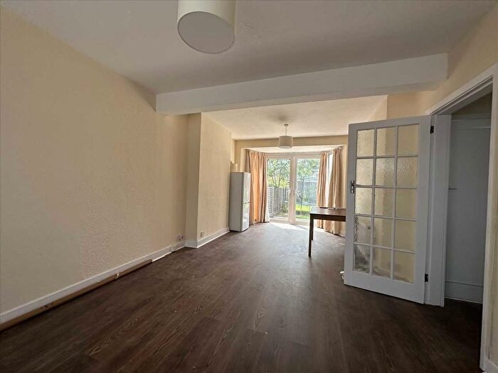 4 Bedroom Semi-Detached House To Rent In Derwent Crescent, Stanmore, HA7