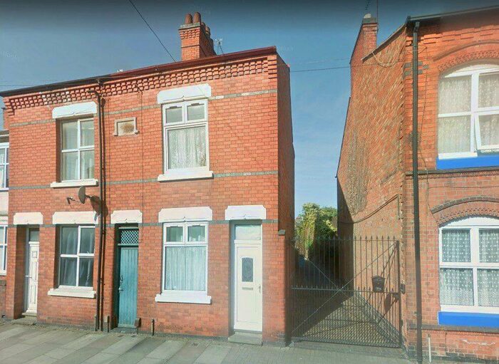 3 Bedroom End Of Terrace House To Rent In Queens Road, Leicester, LE2