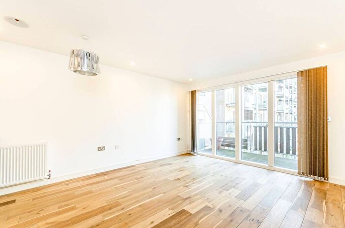 1 Bedroom Flat To Rent In Seren Park Gardens, Greenwich, London, SE3