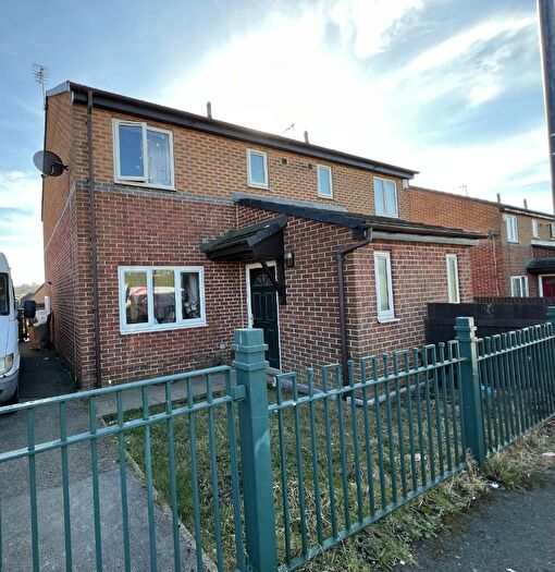 3 Bedroom Semi Detached House To Rent In Dane Hill Drive, Bradford, West Yorkshire, BD4