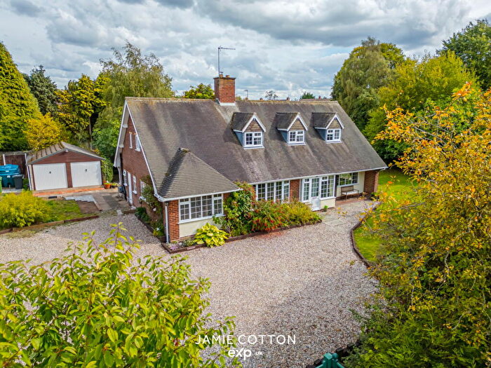 4 Bedroom Detached House For Sale In Cornerways, Drayton Road, Bluntington, Chaddesley Corbett, DY10