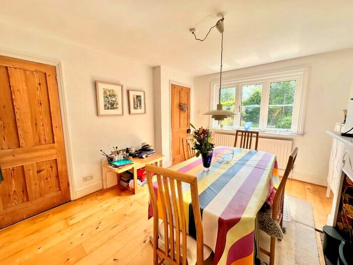 2 Bedroom Cottage For Sale In Myrtle Cottage, Finchdean, PO8