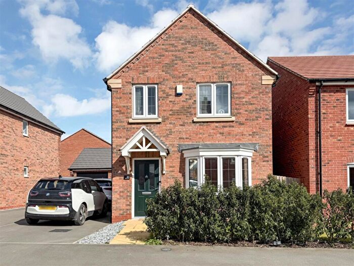 3 Bedroom Detached House For Sale In Hallam Drive, Radcliffe-On-Trent, Nottingham, NG12