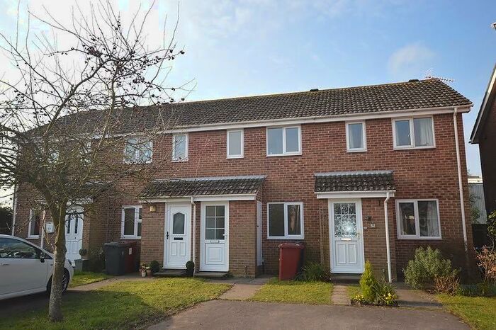 2 Bedroom Terraced House To Rent In Chatsworth Road, Chichester, PO19