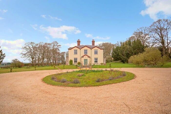 5 Bedroom Country House For Sale In Hinton Parva, Swindon, SN4