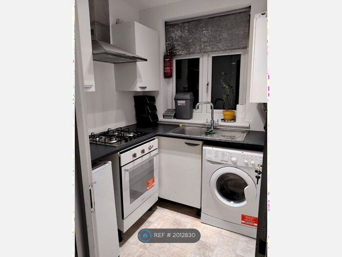 3 Bedroom Terraced House To Rent In Whistler Gardens, Edgware, HA8