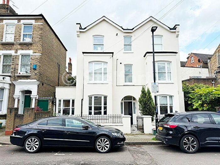 3 Bedroom Flat To Rent In Conewood Street, London, N5