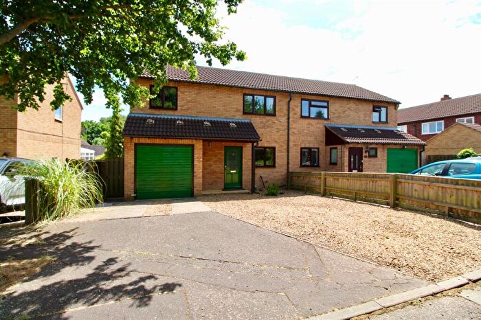 3 Bedroom Semi Detached House To Rent In Ferryview, Orton Wistow, Peterborough, PE2