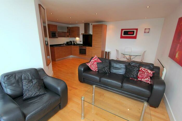 2 Bedroom Flat To Rent In La Salle, Leeds Dock, LS10