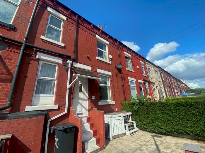 2 Bedroom House To Rent In Nowell Grove, Leeds, LS9