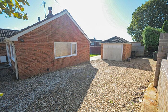 2 Bedroom Detached Bungalow For Sale In Middlehill Road, Wimborne, BH21